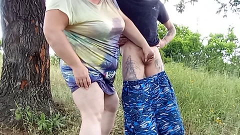 Milf amatoriale dà una sega in pubblico al parco e una sessione di edging al mio cazzo