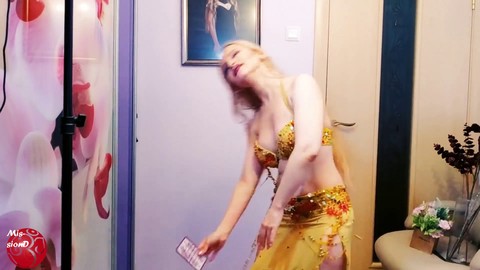 Erotic tarot card reading inspires mesmerizing bellydance improvisation