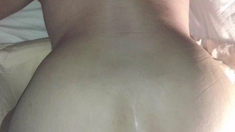 Por el culo, aficionado, se corre en las suelas de los pies leche en los pies