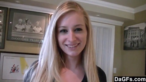 Junge Studentin Stacie Jaxxx wird hart genommen und bekommt eine süße Gesichtsbesamung Junge Studentin Stacie Jaxxx wird hart genommen und bekommt eine süße Gesichtsbesamung