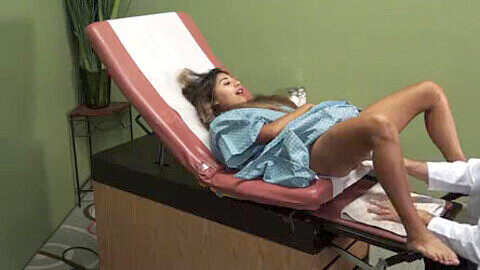 Squirting dal ginecologo, giving birth in hospital, melayu