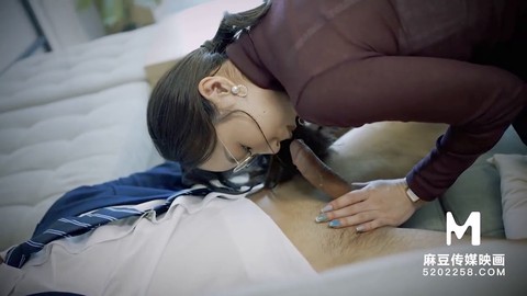 Nachtschicht-Krankenschwestern - EP1 mit heißer asiatischer Krankenschwester, die den besten Blowjob gibt