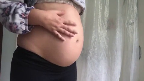 Ragazza grassa, enorme, piccolino