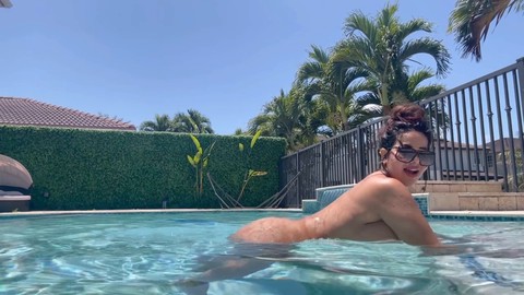 Girl masturbating, buxom, outdoors